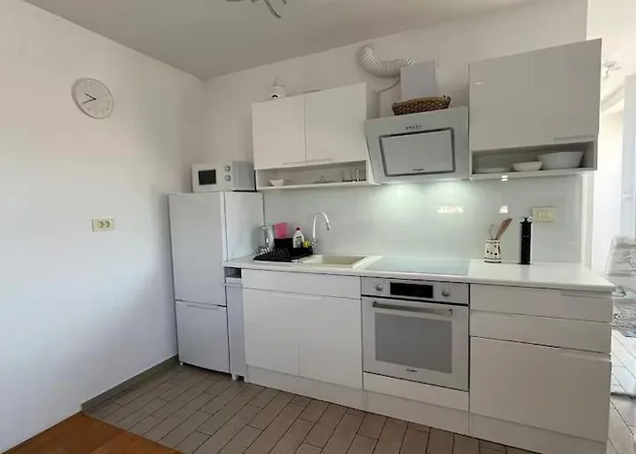 Appartamento Old Town Rooftop With Huge Terrace & Parking *